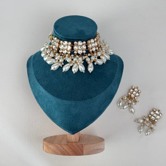 The Ishara Pearl Choker Set - elegant pearl choker necklace